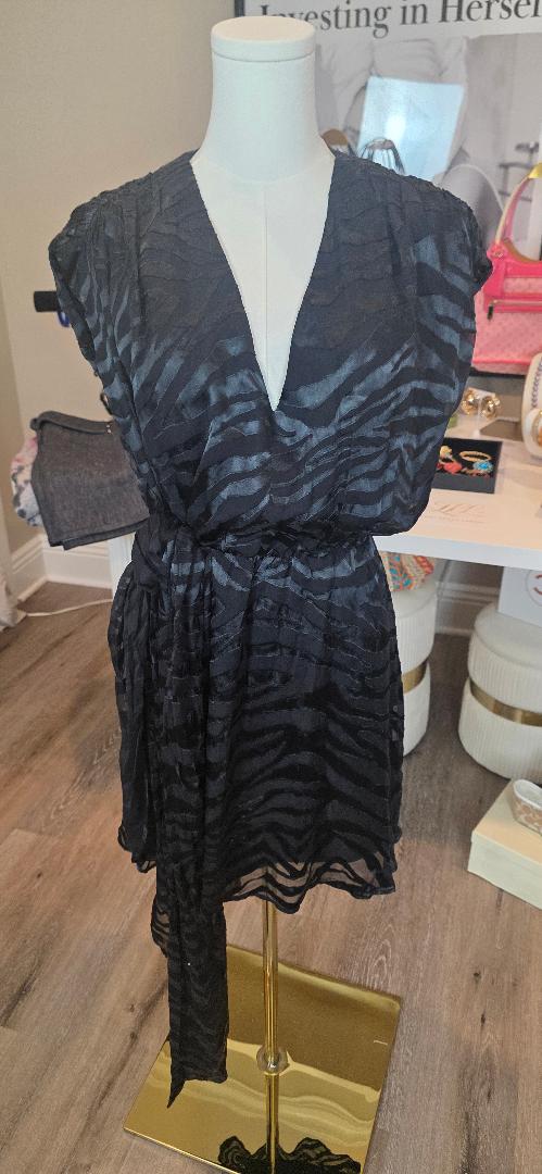 ALICE AND OLIVIA BLACK ANIMAL PRINT DRESS