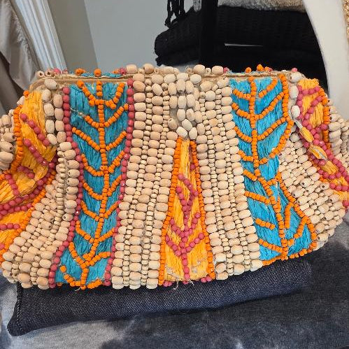 SUMMER BEADED CLUTCH