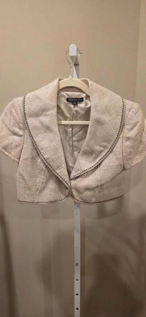VIntage Tahari Arthur S. Levine cream-colored tweed cropped bolero blazer