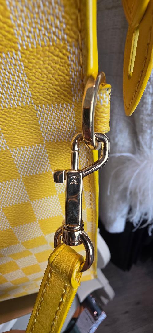 Preloved  Louis Vuitton Damier Couleur Mobil Bag