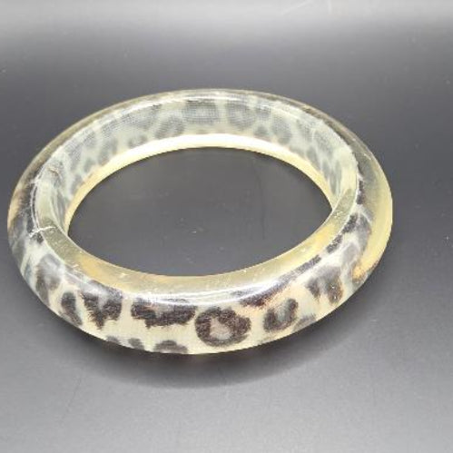 Vintage clear lucite/acrylic leopard print bangle bracelet