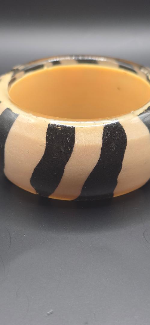 VINTAGE ZEBRA BANGLE
