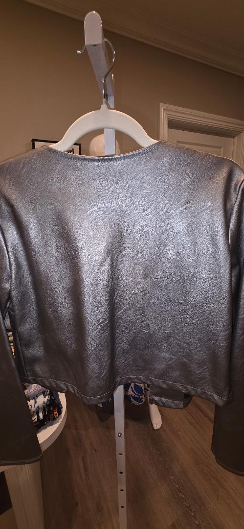 Krisp London cropped open-style faux leather jacket.